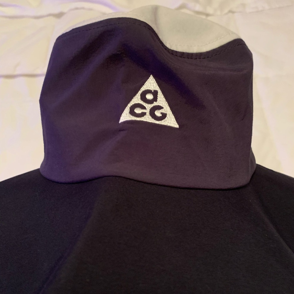 Nike ACG Bucket - Picture 4 of 9